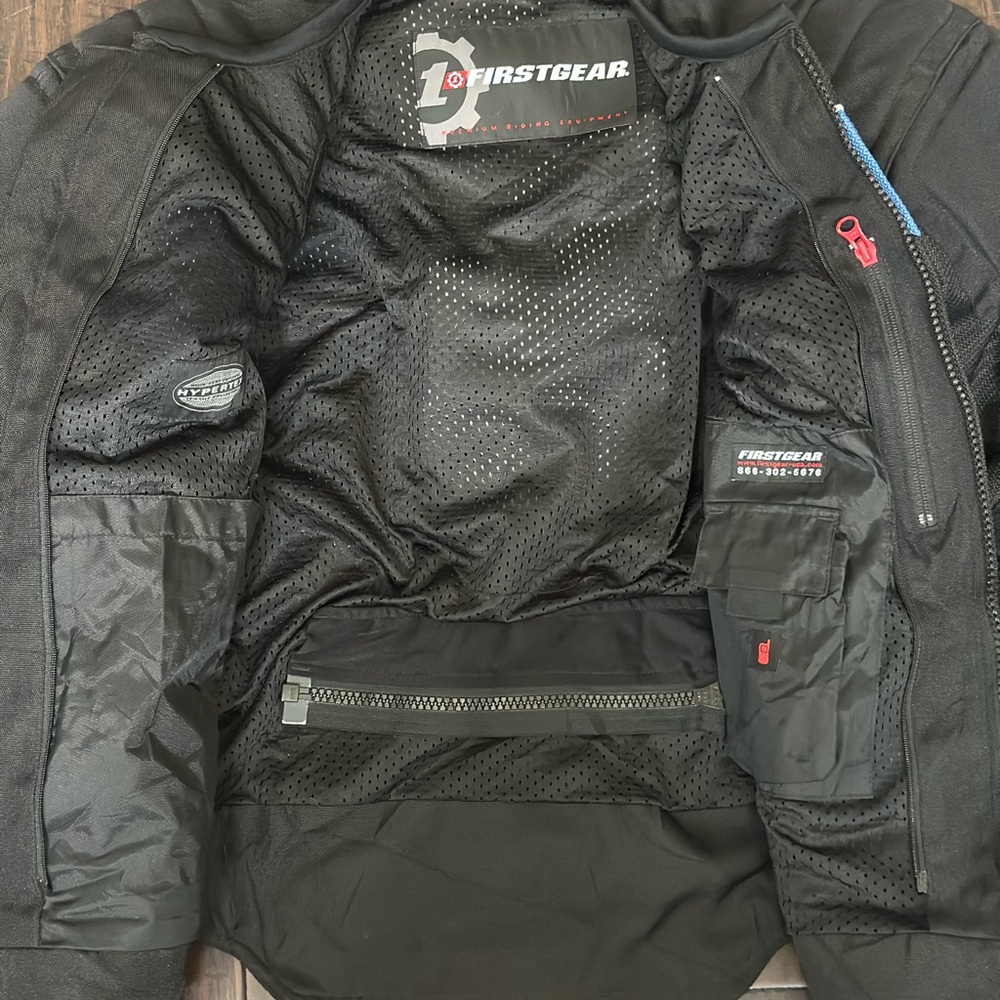 First Gear motorcycle jacket - Picture 3 of 4